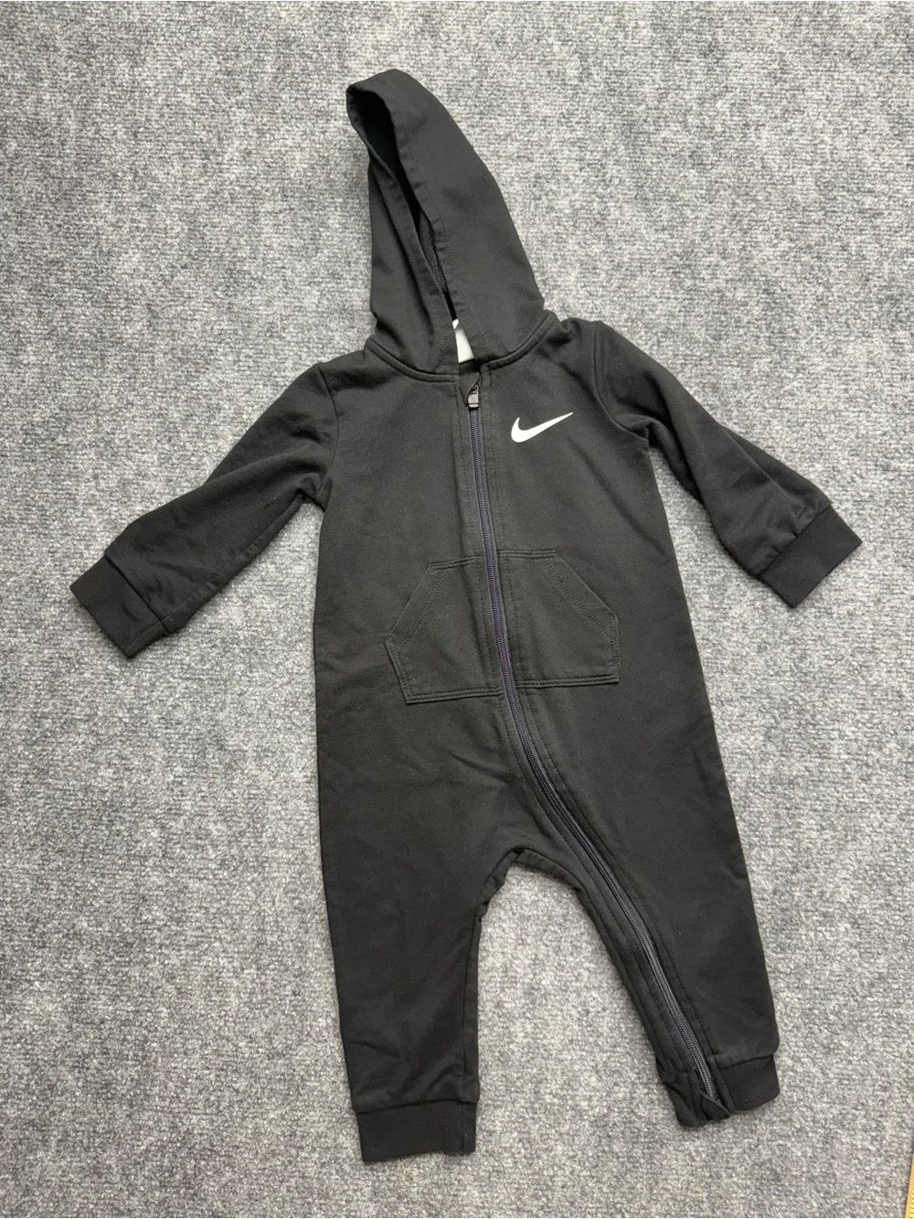 Nike Baby Boy 12 months Black Hooded athletic One-Piece Zip Romper